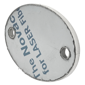 Ronde aus Edelstahl oval geformt und mit 2 Lochbefestiung