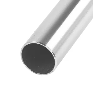 Nahaufnahme der geschliffenen Enden der Geländersprossen mit den Maß 18 x 1,5 mm
