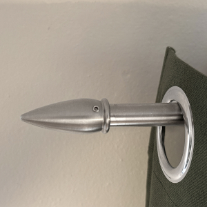 Endstück für Gardienenstange aus Edelstahl - Anwendungsbeispiel