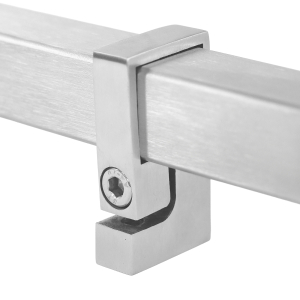 Montagebeispiel der Edelstahl Klemmhalterung für Quadratrohre 40 x 40 mm
