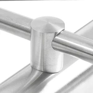 Fertiges Montagebeispiel des Traversenhalter mit 14 mm Durchgangsbohrung